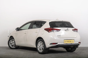 Хетчбэк Toyota Auris 2016 года, 1649000 рублей, Томск
