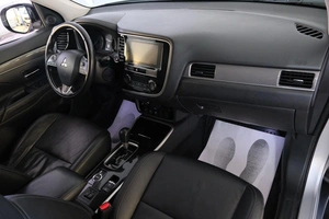 Внедорожник Mitsubishi Outlander 2018 года, 2349000 рублей, Омск