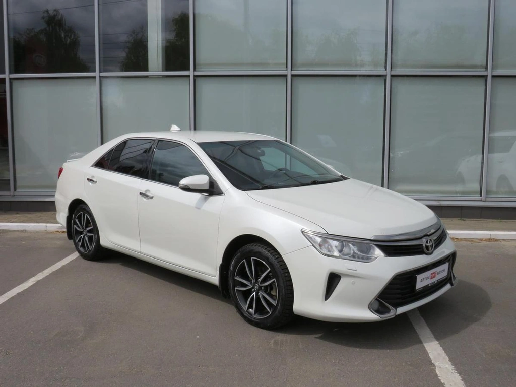 Седан Toyota Camry 2016 года, 1750000 рублей, Брянск