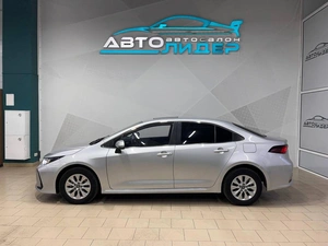 Седан Toyota Corolla 2020 года, 1699000 рублей, Красноярск