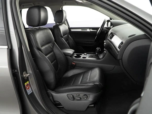 Внедорожник Volkswagen Touareg 2012 года, 1969050 рублей, Москва