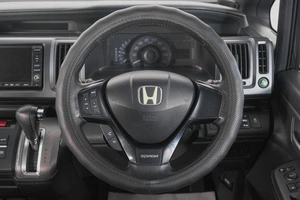 Минивэн Honda Stepwgn Spada 2011 года, 1309000 рублей, Кемерово