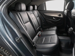 Седан Mercedes-benz E-класс 2018 года, 2879000 рублей, Сургут