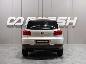 Внедорожник Volkswagen Tiguan 2012 года, 1259000 рублей, Тюмень