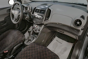 Седан Chevrolet Aveo 2015 года, 569000 рублей, Челябинск