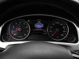 Внедорожник Volkswagen Touareg 2011 года, 2399000 рублей, Большой Сочи