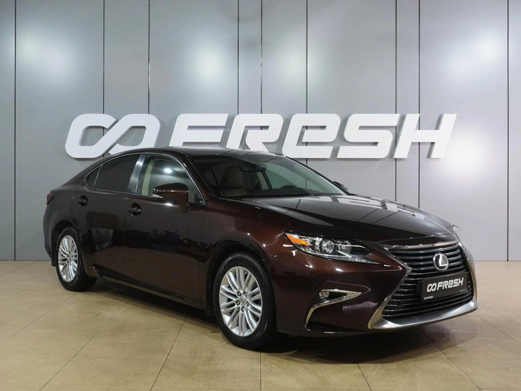 Седан Lexus ES 2017 года, 3299000 рублей, Воронеж