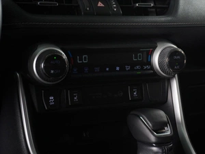 Внедорожник Toyota RAV4 2019 года, 2959000 рублей, Минеральные Воды