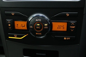 Универсал Toyota Corolla Fielder 2011 года, 1038000 рублей, Солонцы