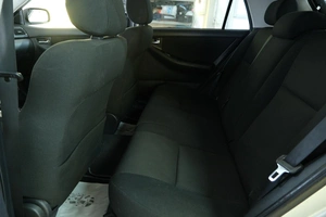 Хетчбэк Toyota Corolla 2006 года, 889000 рублей, Омск