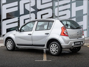 Хетчбэк Renault Sandero 2012 года, 678070 рублей, Краснодар