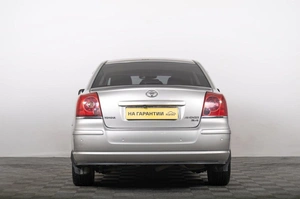 Седан Toyota Avensis 2004 года, 839000 рублей, Томск