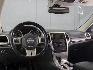 Внедорожник Jeep Grand Cherokee 2012 года, 1450000 рублей, Омск