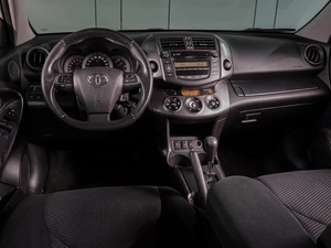 Внедорожник Toyota RAV4 2011 года, 1379000 рублей, Воронеж