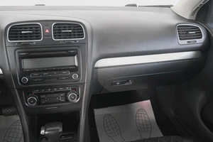Хетчбэк Volkswagen Golf 2009 года, 799000 рублей, Кемерово