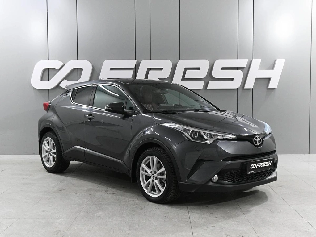 Внедорожник Toyota C-HR 2018 года, 2399000 рублей, Аксай