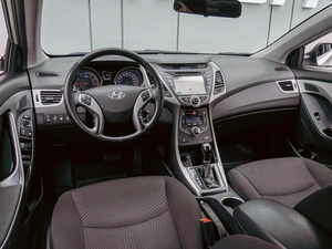 Седан Hyundai Elantra 2015 года, 1380000 рублей, Краснодар