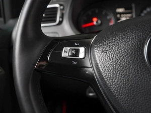 Седан Volkswagen Polo 2017 года, 950000 рублей, Волгоград