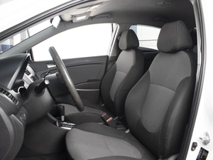 Седан Hyundai Solaris 2014 года, 840000 рублей, Омск