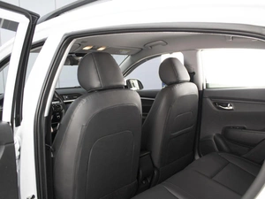 Хетчбэк Kia Rio X 2021 года, 1800000 рублей, Омск