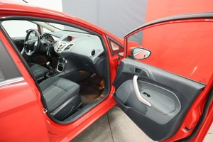 Хэтчбек Ford Fiesta 2008 года, 850000 рублей, Курск