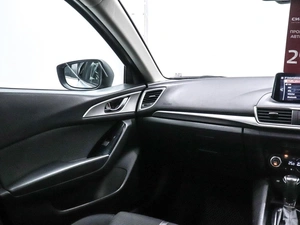 Седан Mazda Axela 2016 года, 1250000 рублей, Красноярск