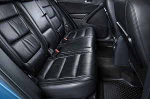 Внедорожник Volkswagen Tiguan 2011 года, 1329000 рублей, Челябинск