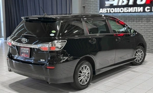 Минивэн Toyota Wish 2012 года, 1447000 рублей, Красноярск