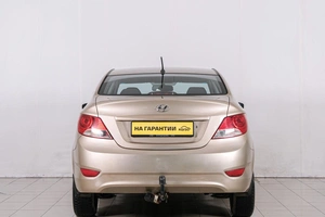 Седан Hyundai Solaris 2012 года, 829000 рублей, Красноярск