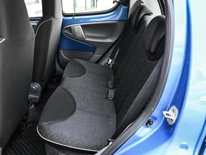 Хетчбэк Peugeot 107 2009 года, 469000 рублей, Кирилловка