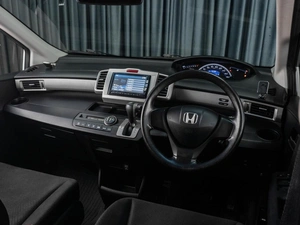 Минивэн Honda Freed 2012 года, 1049000 рублей, Тюмень