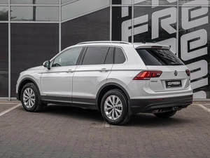 Внедорожник Volkswagen Tiguan 2018 года, 2720000 рублей, Краснодар