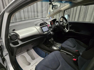 Хетчбэк Honda Fit 2011 года, 660000 рублей, Красноярск