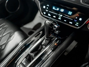 Внедорожник Honda Vezel 2019 года, 2014000 рублей, Красноярск