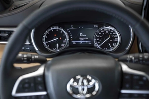 Внедорожник Toyota Highlander 2022 года, 8999000 рублей, Москва