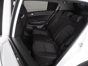 Внедорожник Kia Sportage 2018 года, 2098000 рублей, Красный Пахарь