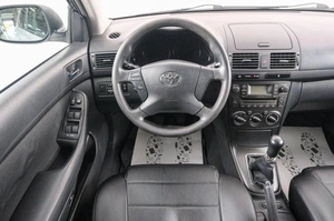 Седан Toyota Avensis 2008 года, 929000 рублей, Красноярск