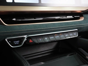 Внедорожник Geely Monjaro 2023 года, 3149000 рублей, Воронеж