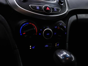 Седан Hyundai Solaris 2014 года, 940000 рублей, Красноярск