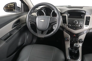 Седан Chevrolet Cruze 2010 года, 519000 рублей, Пермь