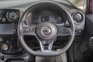 Хетчбэк Nissan Note 2018 года, 1129000 рублей, Томск