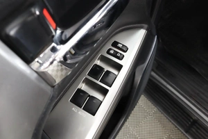 Внедорожник Toyota Land Cruiser 2013 года, 3639000 рублей, Пермь