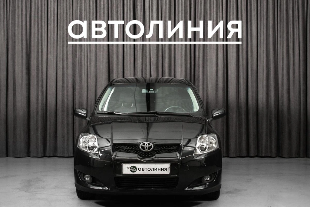 Хетчбэк Toyota Auris 2008 года, 749000 рублей, Красноярск