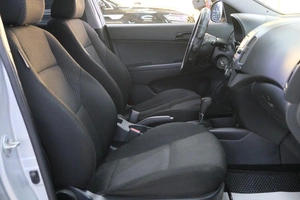 Хетчбэк Hyundai i30 2011 года, 729000 рублей, Омск