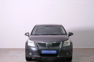 Седан Toyota Avensis 2009 года, 1179000 рублей, Омск