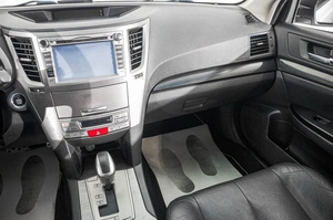 Седан Subaru Legacy 2011 года, 1549000 рублей, Барнаул