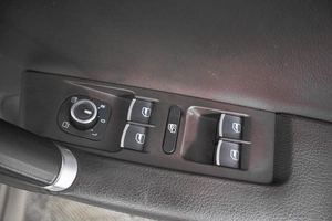 Седан Volkswagen Passat 2013 года, 1179000 рублей, Кемерово
