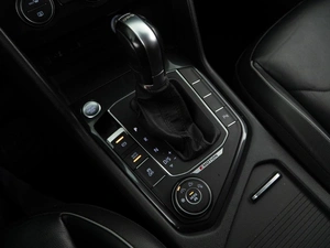 Внедорожник Volkswagen Tiguan 2017 года, 2531444 рублей, Москва