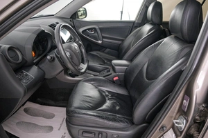Внедорожник Toyota RAV4 2012 года, 1649000 рублей, Красноярск