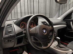 Хетчбэк BMW 1 серия 2011 года, 999000 рублей, Красноярск